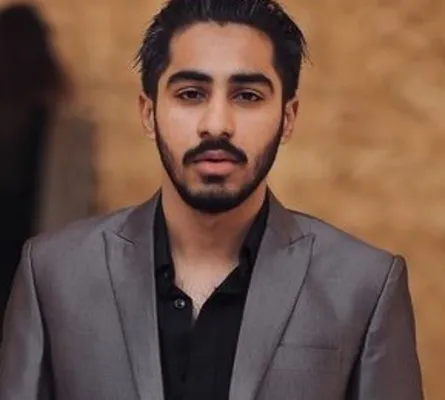 Zayn | Tarot Card Reader & Clairvoyant | Kooma